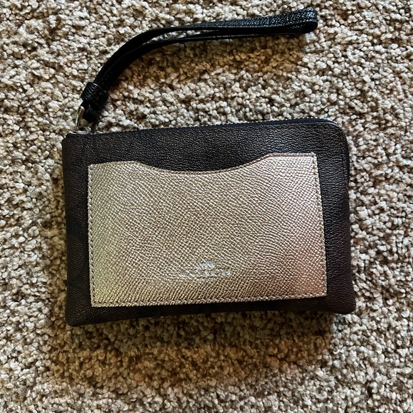 Coach Handbags - Coach small wristlet